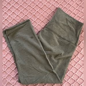 Lululemon Green Capri Leggings